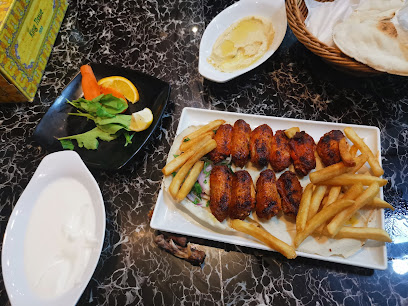 كافيتريا تشيكيز بلس - الشارقة - +971 2 645 8111
