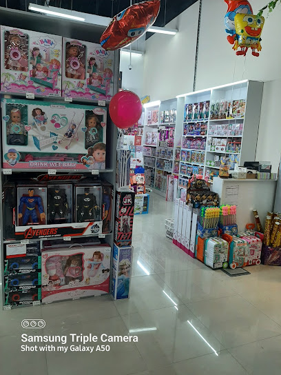 ألعاب صحراوية جديدة ومحل لبيع الهدايا - United Arab Emirates|'Asharij - Bida Bin Ammar - Abu Dhabi|near Al ain pharmacy|Earth supermarket