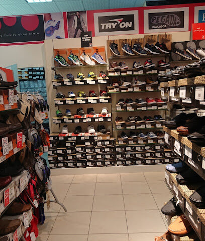 شوز فورس ، سفير ماركت ، الجيمي - الشارقة - +971 3 762 7335