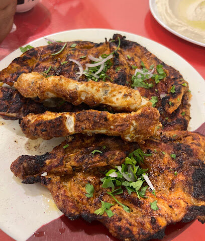 مطعم كافيتريا النجم العربي - الشارقة - +971 9 237 3766