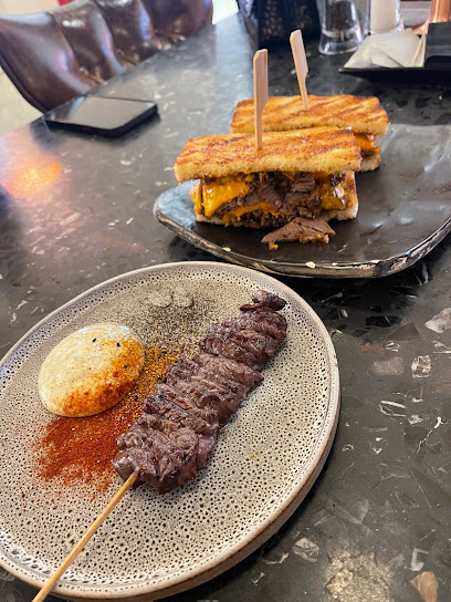 71 ستيك اند جريل - United Arab Emirates|Al Zahia - Sharjah|Sheikh Mohammed Bin Zayed Road Muwailih Commercial|City Center