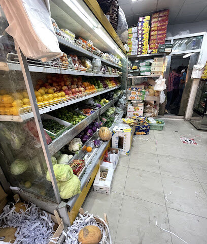 محل واحة العين للخضار والفواكه - أم القيوين - +971 54 411 0332