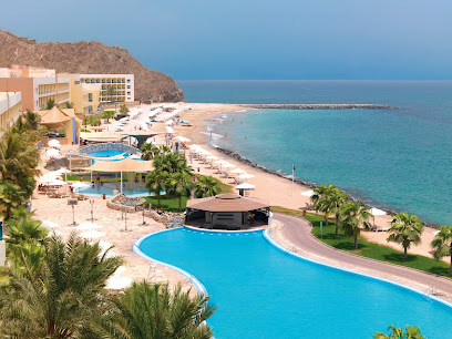 منتجع راديسون بلو الفجيرة - الشارقة - +971 9 244 9700