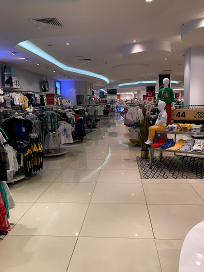محل الاطفال (سنتربوينت) - United Arab Emirates|Abu Dhabi|Zayed Bin Sultan St|Bawadi Mall