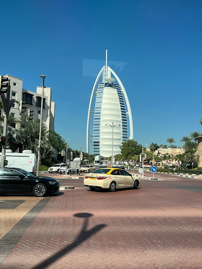 الإمارات للسياحة والسفاري ذ - United Arab Emirates|opp. to Royal Rose Hotel - Abu Dhabi|Zayed The First Street - 604 6th Floor|Lulu Exchange Building