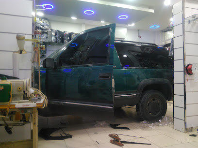 جرينتش لتجارة زينة السيارات - الشارقة -