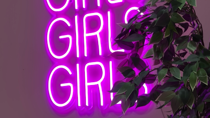 صالون مانيكير الاثنين - الشارقة - +971 50 419 6131