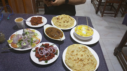 مطعم وكافتيريا نيو جراند - الشارقة - +971 7 244 4397