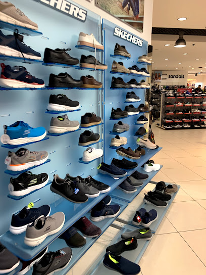 شو مارت - United Arab Emirates|Abu Dhabi|Marina Mall