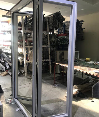 أوشن للألمنيوم والزجاج - أم القيوين - +971 50 621 1428