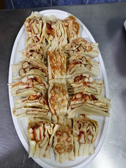 كافتيريا جولدن بالم - United Arab Emirates|Hili - Abu Dhabi|Misbah Near Petrol pump|7QP9+M89