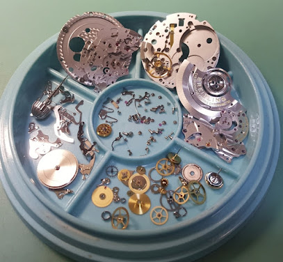 نجمة البحر للإلكترونيات - إصلاح وصيانة الساعات - أم القيوين - +971 55 288 4380