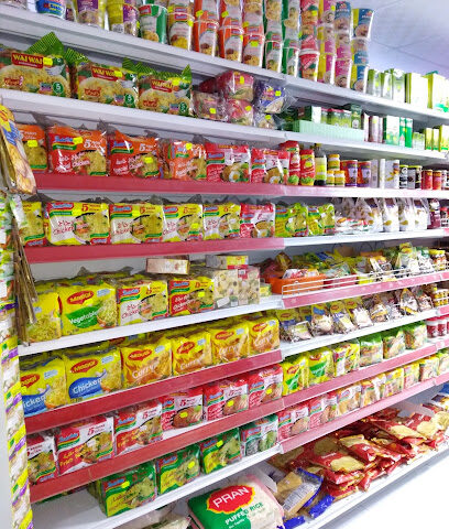 سوبر ماركت قمر المدينة - الشارقة - +971 6 748 8468