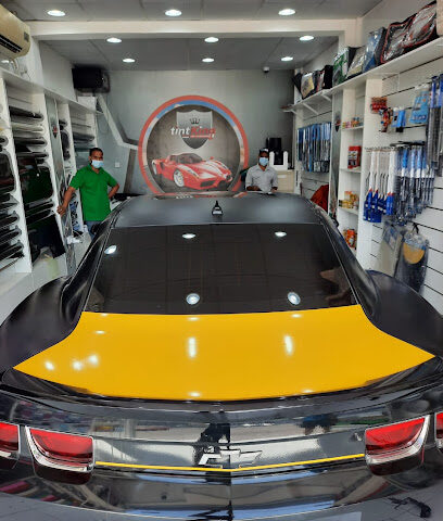 اكسسوارات السيارات تينت كينج - أم القيوين - +971 52 785 4984