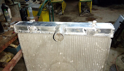 النون لتصليح كهرباء السيارات والرادياتير - الشارقة - +971 50 731 5348