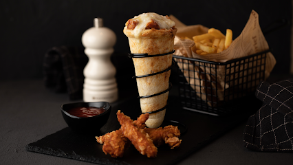 مطعم ثري دوتس - أم القيوين - +971 3 733 5533