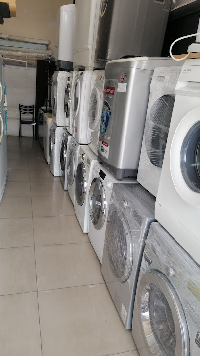 محل صدارة للأثاث المستعمل - فرع 1 - United Arab Emirates|Musaffah - Musaffah Industrial - Abu Dhabi|Ad Doja 3 St