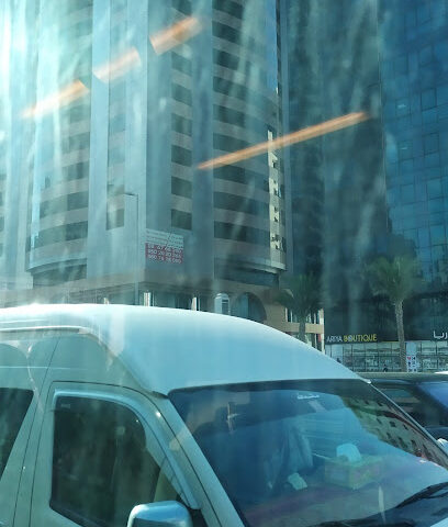 مبنى الشمس والرياضة - الشارقة -