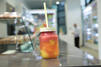 محل وكافيه نيوترشن - أم القيوين - +971 6 551 0501