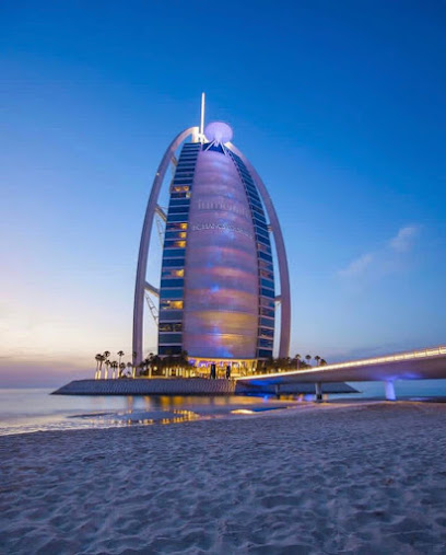 عالم السياحة والسفر والعطلات في الإمارات العربية المتحدة - United Arab Emirates|Corniche - Fujairah