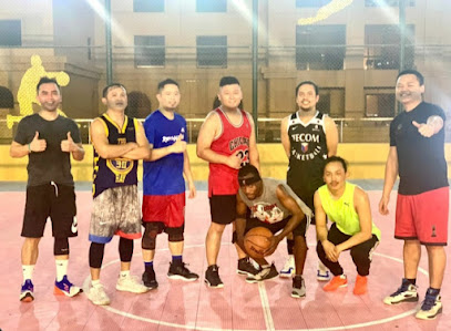 ملعب كرة السلة في جي بي ار - الشارقة -