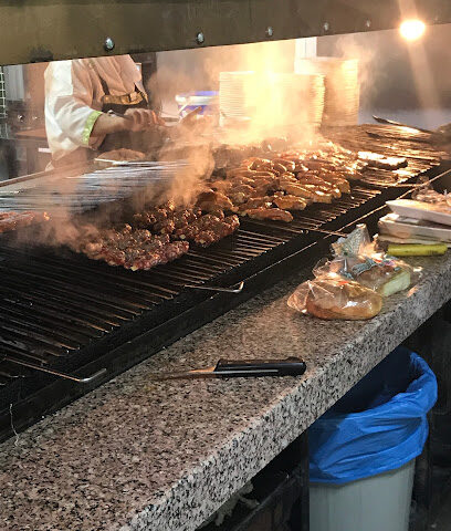 مطعم ومشاوي الطاهي Altaahi Restaurant & Grills - الشارقة - +971 3 755 3306