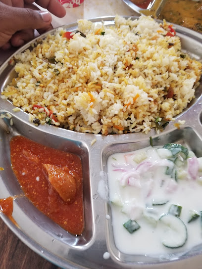 مطعم الخنيزي - United Arab Emirates|Julfar - Ras al Khaimah|RXFP+WWJ