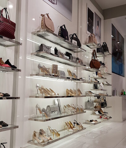 ناين ويست - الشارقة - +971 4 341 0244