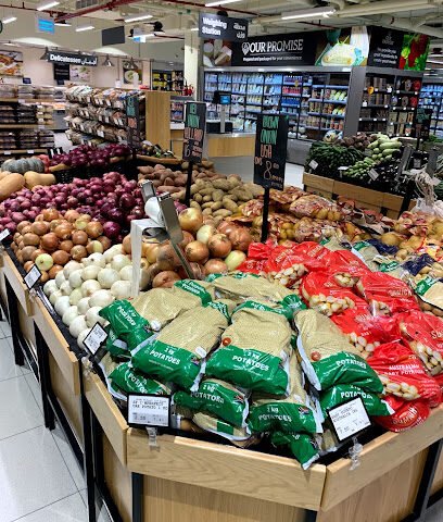 سبينس - الشارقة - +971 4 386 2212