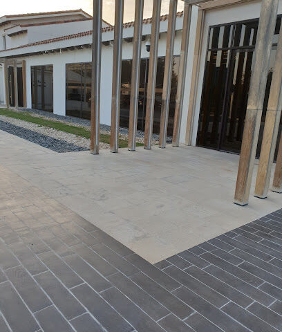 مركز تجربة العملاء في ياس - الشارقة - +971 800 25327