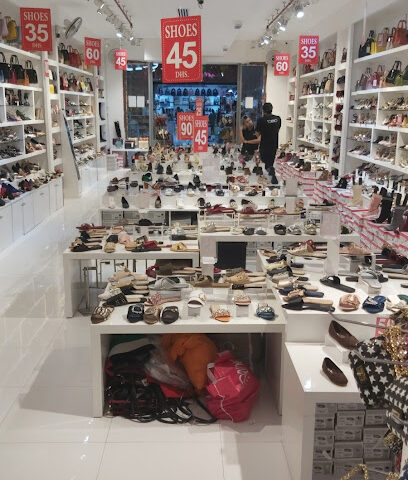 تورينو - الشارقة -