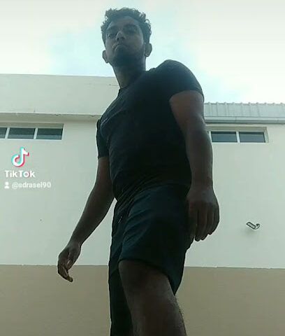 ملعب شاهين للكريكيت - الشارقة -