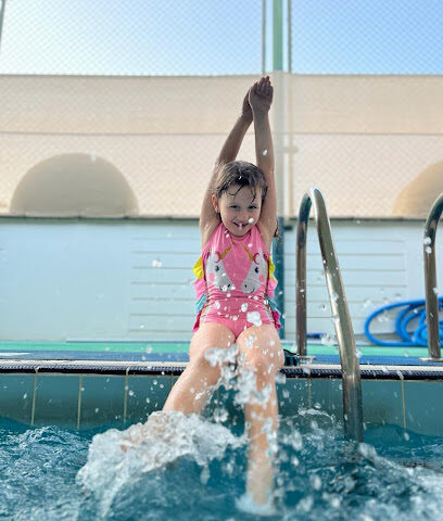 سويد القمة للسباحة - الشارقة - +971 50 492 2120