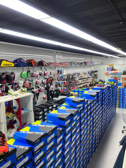 ماكسيموس سبورتس دبي - United Arab Emirates|Dubai|Sheikh Zayed Rd|Shop #2
