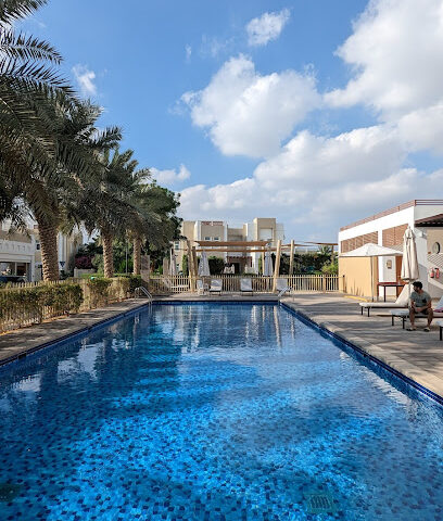 مجتمع مدن مسبح رهط سي 04 - الشارقة - +971 4 435 1555