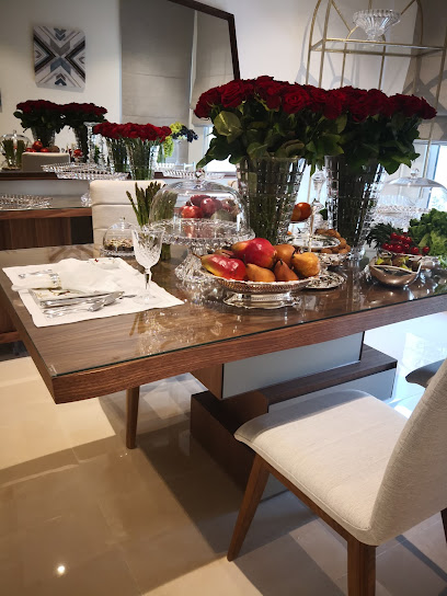 المريلة والقفازات - United Arab Emirates|Al Manara - Dubai|993 Al Wasl Rd