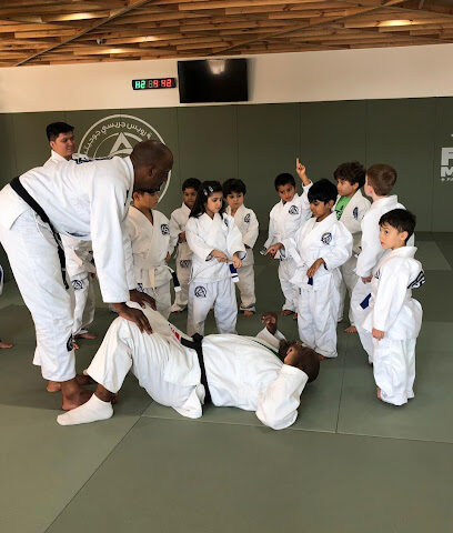 أكاديمية رويس جرايسي جيو جيتسو دبي - الشارقة - +971 4 331 4484