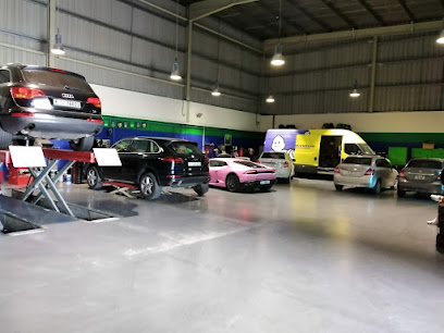 TYREPLUS CTC - خدمة من الباب إلى الباب - إصلاح السيارات والإطارات المتحركة - دبي - الشارقة - +971 50 565 6857