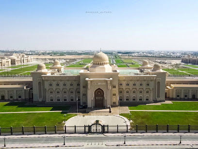 الجامعة القاسمية - أم القيوين - +971 6 518 1111