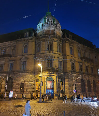 لجميع السياحة والسفر ذ م م - الشارقة - +971 50 214 5142