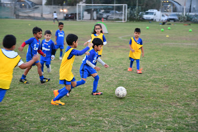 أكاديمية CF لكرة القدم ، القصيص - الشارقة - +971 50 409 1811