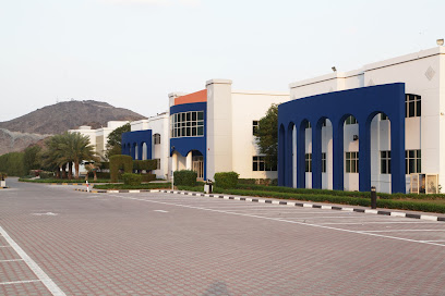 جامعة العلوم والتكنولوجيا بالفجيرة - أم القيوين - +971 9 222 2644