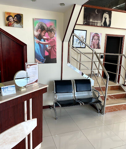 استوديو الزورق - أم القيوين - +971 6 565 6492