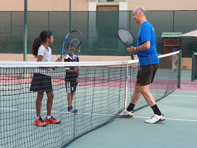 أكاديمية سوبر سبورتس للتنس - الشارقة - +971 56 652 9305