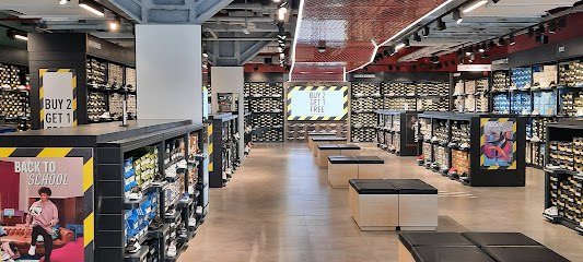 أديداس أوتليت ستور - الشارقة - +971 4 336 4402