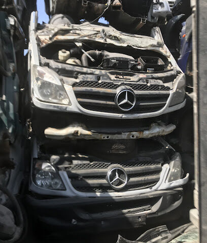 الأنيق لتجارة السيارات المستعملة وقطع غيارها ذ م م - أم القيوين - +971 55 143 3753