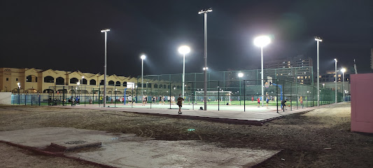 ملعب كرة القدم - الشارقة -