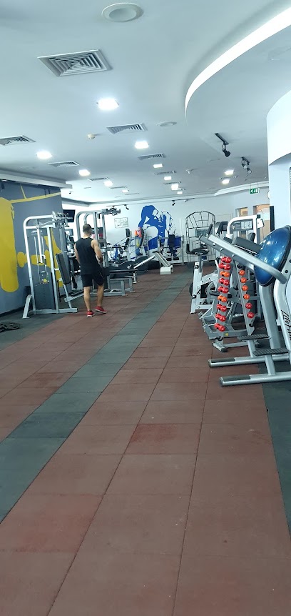 نادي باورهاوس الصحي - United Arab Emirates|Al Nahda 1 - Sharjah|near Sahara Center|HC Floor Emirates N Tower