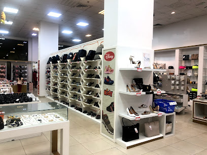 شو سنتر ذ م م - الشارقة - +971 6 574 4460