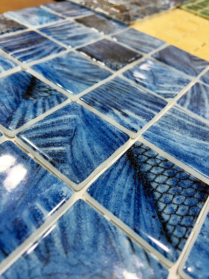 إكسير العشب الاصطناعي وبلاط المسابح - United Arab Emirates|Al Muqta - Al Muqta 1 - Umm Al Quawain|GH33+FJ